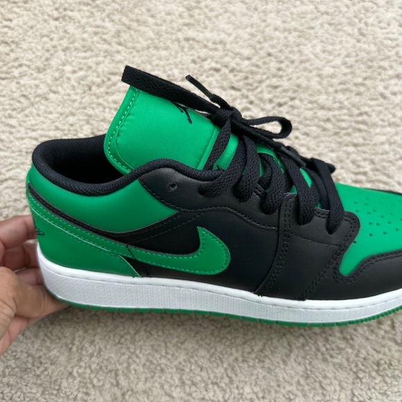 Air Jordan 1 Low - Picture 9 of 9